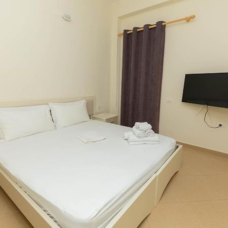 Premier Guest House Vlorë Exterior foto